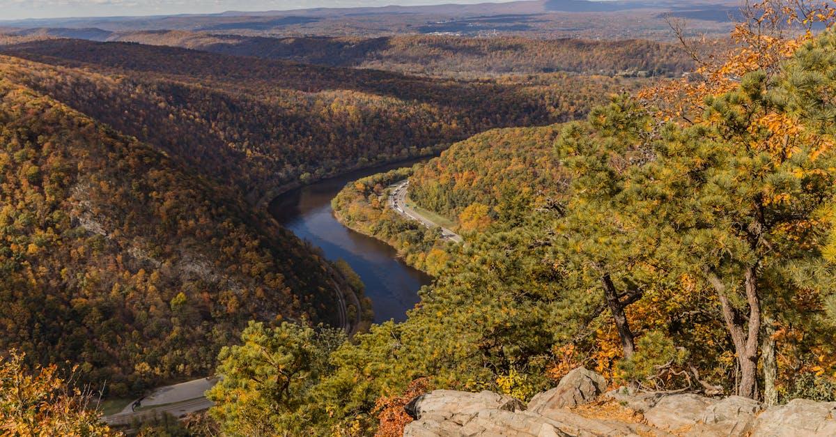 Poconos Hiking Guide 2026: Best Trails Near Your Cabin Rental